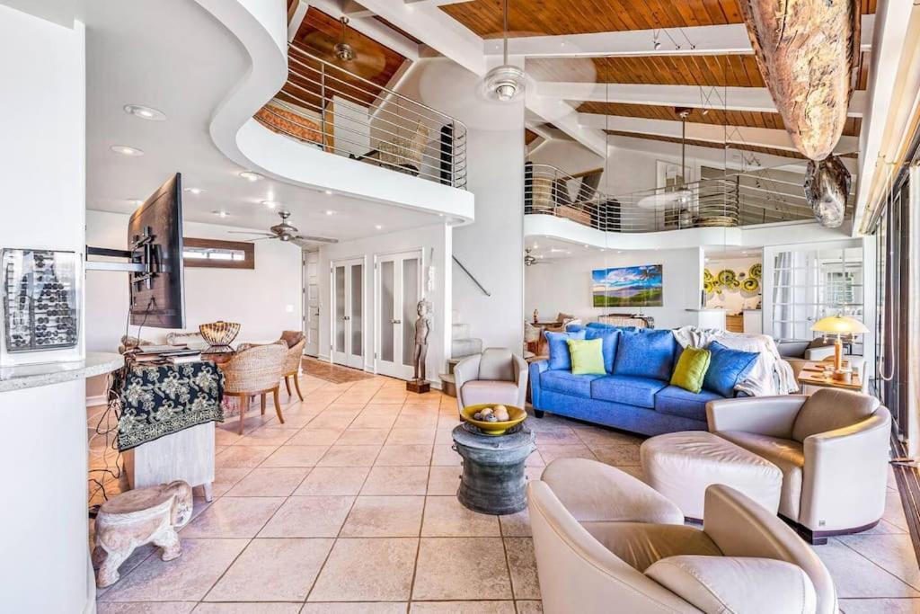 The Noniluna Two - Sleeps 9 Plus Pack N Play Lahaina Exterior photo