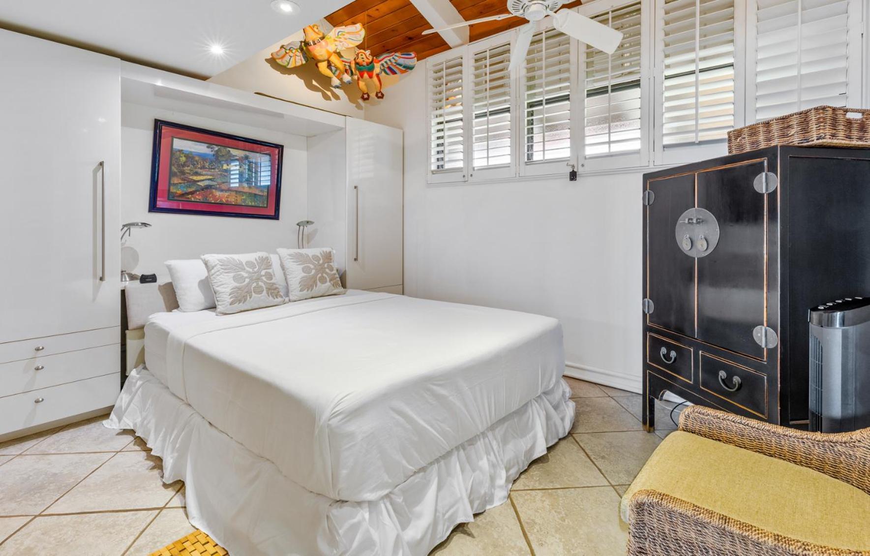 The Noniluna Two - Sleeps 9 Plus Pack N Play Lahaina Exterior photo